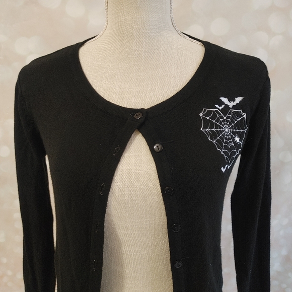 Double Trouble Spiderweb Cardigan Size S - Picture 9 of 13
